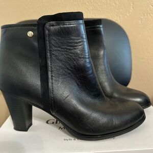 Giani Bernini Bellee Leather Memory-Foam Water Resistant Booties